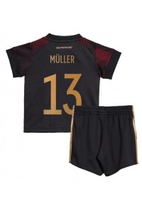 Saksa Thomas Muller #13 Jalkapallovaatteet Lasten Vieraspeliasu MM-kisat 2022 Lyhythihainen (+ Lyhyet housut)